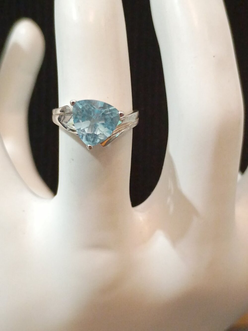 Vintage ADI 925 Thai 4ct Blue Topaz Ring Sz 8.5